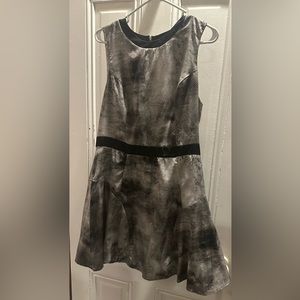 Stylish dress for any occasion.